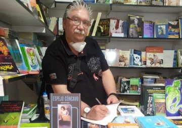 La maleta como pensamiento: metapoesía y tránsito en el poeta español Antonio Ruiz Pascual