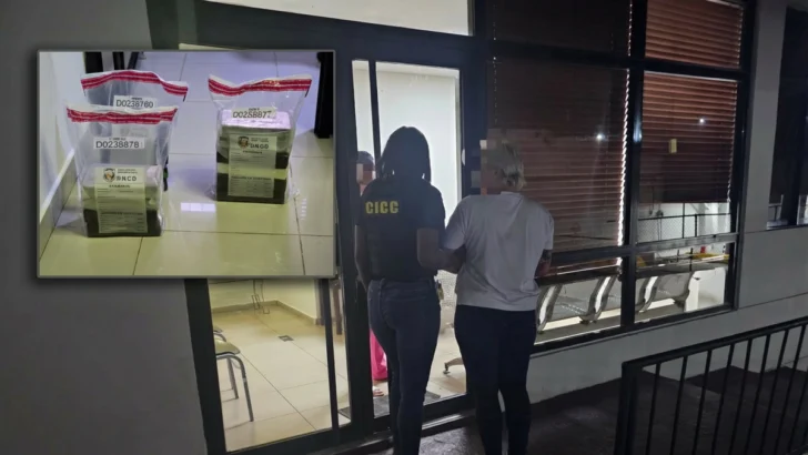 Atrapan mujer vinculada a decomiso de 14 paquetes de cocaína; pretendía salir del país por el AILA