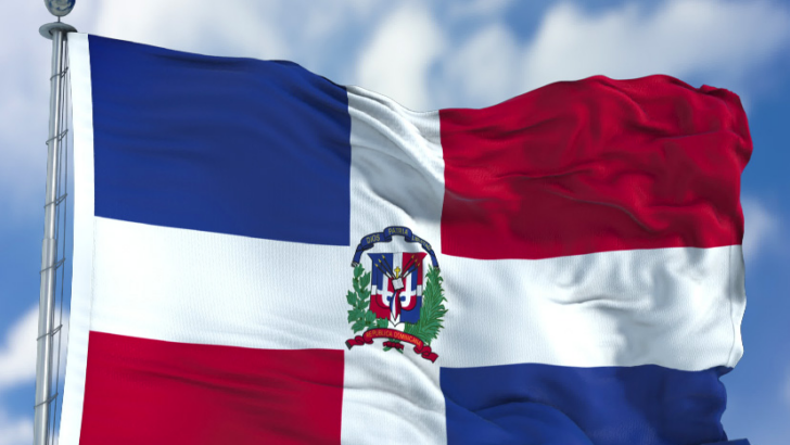 Curiosidades de la Bandera Nacional: su diseño original y las reglas de uso que seguro rompes Curiosidades de la Bandera Nacional: su diseño original y las reglas de uso que seguro rompes