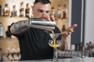 “Barténder”, no “bartender”