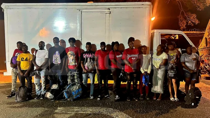 Someten a la justicia a hombre detenido con 13 haitianos indocumentados en operativo del ERD en Mao