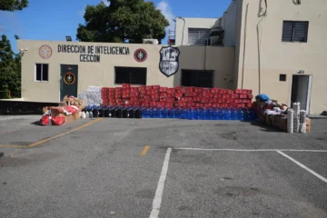 Desmantelan centro de venta ilegal de combustibles en San Francisco de Macorís 