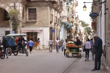 Cuba afronta el asedio petrolero de EE.UU. con un duro paquete de medidas