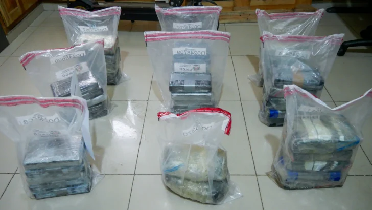 DNCD decomisa 42 paquetes de cocaína en las costas de Higüey