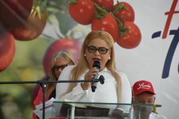 Azua busca exhibirse en Fitur con la insignia de capital del tomate Azua busca exhibirse en Fitur con la insignia de capital del tomate