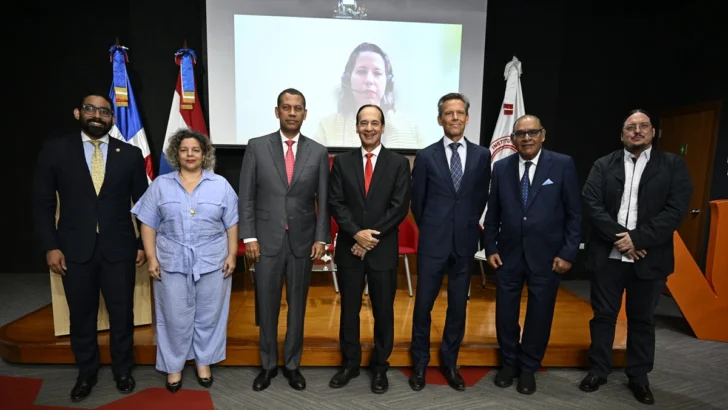 Expertos exhortan regular el uso de la Inteligencia Artificial para proteger la democracia Expertos exhortan regular el uso de la Inteligencia Artificial para proteger la democracia