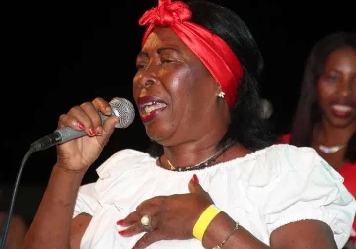 Fallece Enerolisa Núñez, figura emblemática del folclore dominicano