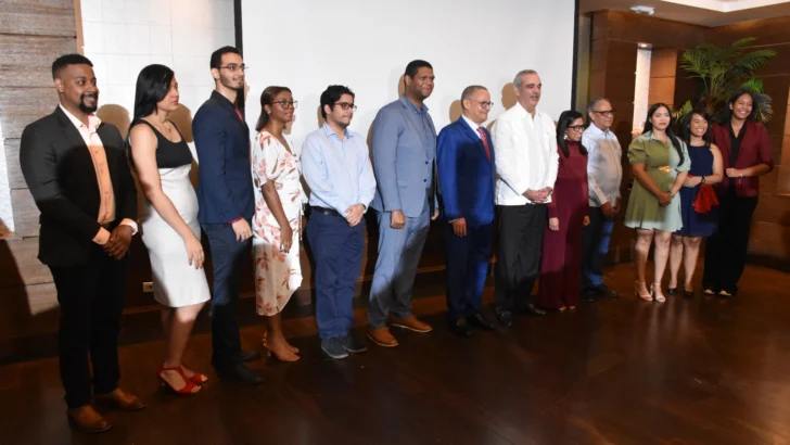 Que Acento continúe con la credibilidad, el deseo de la gente en su 15 aniversario Que Acento continúe con la credibilidad, el deseo de la gente en su 15 aniversario