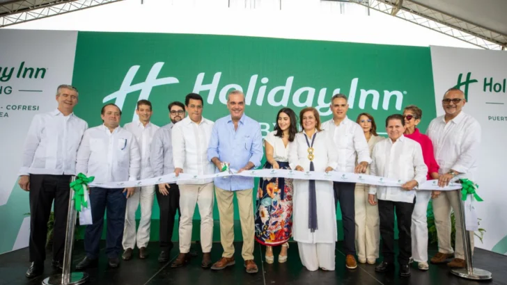 Abinader inaugura el Hotel Holiday Inn Puerto Plata con una inversión de US$ 26 millones