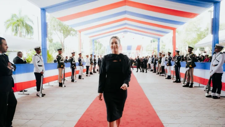 Cuando la elegancia acompaña al poder. Estos son los mejores atuendos de la Rendición de Cuentas 2026