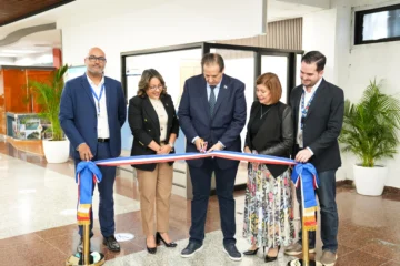 Gobierno inaugura Punto de Entrada en el AILA para elevar la seguridad sanitaria nacional Gobierno inaugura Punto de Entrada en el AILA para elevar la seguridad sanitaria nacional