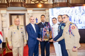 Abinader afirma RD es “faro de paz” gracias al trabajo de las Fuerzas Armadas y la Policía Nacional