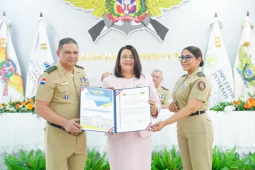 Unade reconoce a Maira Morla y a Rafael Santos Badía por respaldo a la capacitación en las Fuerzas Armadas