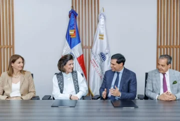 Ministerio de Cultura y Fundación Eduardo León Jimenes firman convenio en favor de la literatura