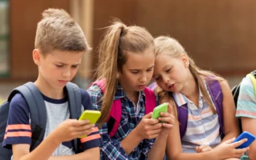 Prohibirán redes sociales a menores de 16: ¿Puede hacerse bajo normas de la UE?