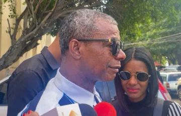 Padre de Noemí Suárez: 