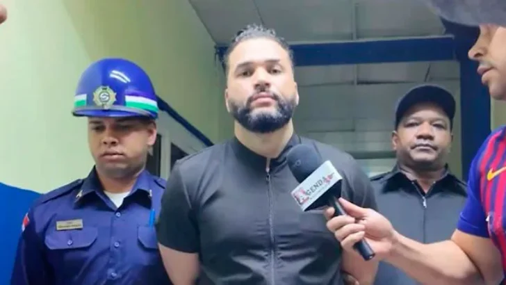 Detienen al médico Wilber Polanco Sanzs por presunto abuso sexual a paciente en Las Guáranas