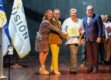 Fundación Fusión concluye con éxito diplomado de escritura creativa en la UASD