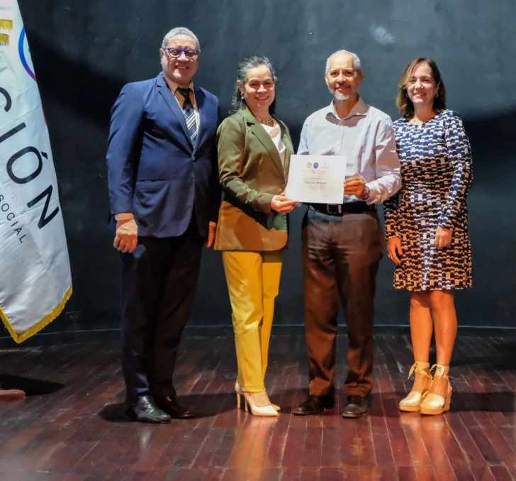 Fundación Fusión concluye con éxito diplomado de escritura creativa en la UASD