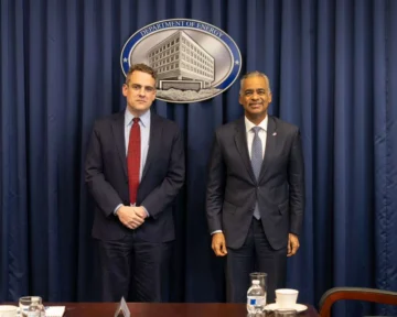 Joel Santos y subsecretario de Energía de EE. UU. abordan posible cooperación en minerales críticos, energía, petróleo y gas