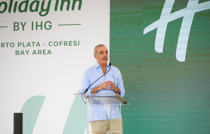 Abinader inaugura el Hotel Holiday Inn Puerto Plata con una inversión de US$ 26 millones