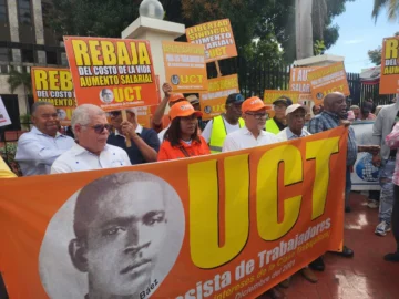 “28 años de servicio y un salario de miseria”: trabajadores del Minerd claman por dignidad laboral