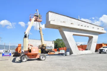 Construcción de la Circunvalación de Navarrete es supervisada por Abinader