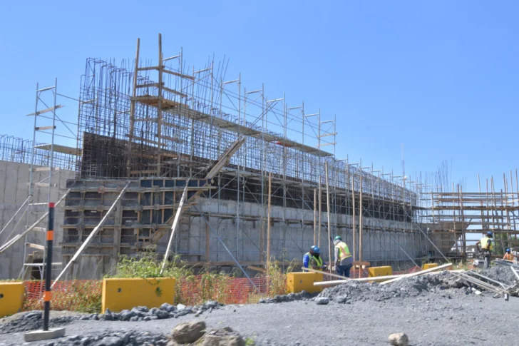 Construcción de la Circunvalación de Navarrete es supervisada por Abinader