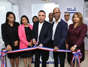 SNS inaugura Unidad de Diálisis Peritoneal en el hospital Salvador B. Gautier
