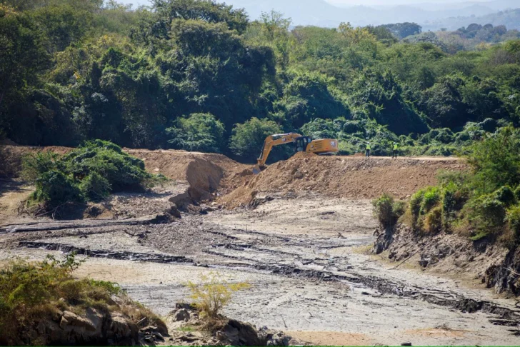 Abinader encabeza desvío definitivo del río Guayubín por construcción de la presa Boca de los Ríos