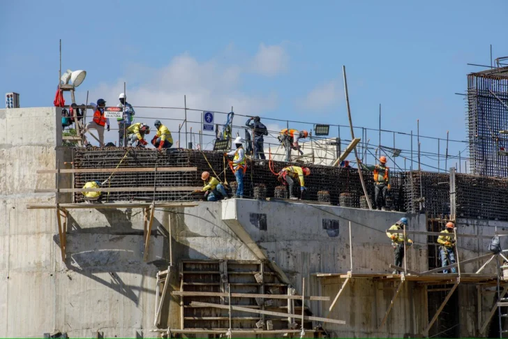 Abinader encabeza desvío definitivo del río Guayubín por construcción de la presa Boca de los Ríos