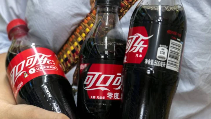 China busca gravar refrescos “gordos y felices” para impulsar economía