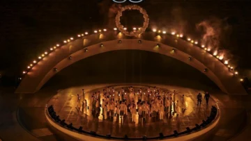 Milán-Cortina apaga su llama y pasa el testigo a los Alpes franceses Milán-Cortina apaga su llama y pasa el testigo a los Alpes franceses