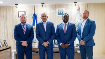 La 'venta de visas' habría llevado a embajadora de Estados Unidos a cerrar la DEA en República Dominicana La 'venta de visas' habría llevado a embajadora de Estados Unidos a cerrar la DEA en República Dominicana