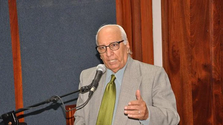 Fallece Enmanuel Castillo, destacado sociólogo y director del periódico La Información de Santiago