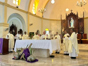 Obispo de Barahona llama a no jugar con Obispo de Barahona llama a no jugar con