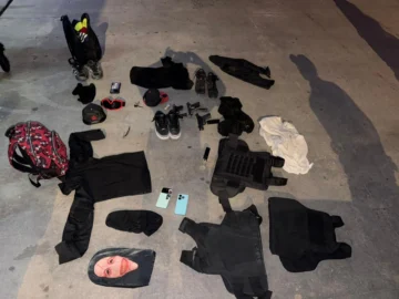 Agente de la Policía Nacional matan a tres de los buscados por asalto dominical a joyería