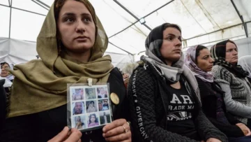 Francia: empieza juicio histórico por el genocidio de los yazidíes en Siria Francia: empieza juicio histórico por el genocidio de los yazidíes en Siria