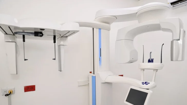 Director del SNS entrega tomógrafo panorámico en el Hospital Inmaculada Concepción de Cotuí