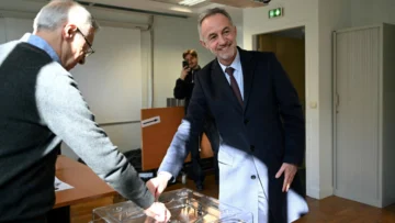 Municipales en Francia: la izquierda resiste en París, mientras la extrema derecha gana terreno en Marsella Municipales en Francia: la izquierda resiste en París, mientras la extrema derecha gana terreno en Marsella