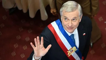 Quién es José Antonio Kast, el ultraderechista que asumió la presidencia de Chile para darle al país su mayor giro conservador desde Pinochet