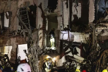 Israel bombardea Beirut tras un presunto lanzamiento de cohetes por parte de Hizbulá Israel bombardea Beirut tras un presunto lanzamiento de cohetes por parte de Hizbulá