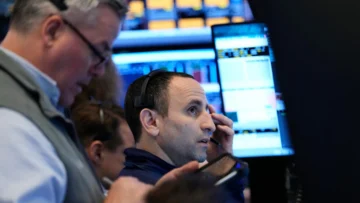 Caída sorpresiva del empleo en Estados Unidos, la Casa Blanca optimista