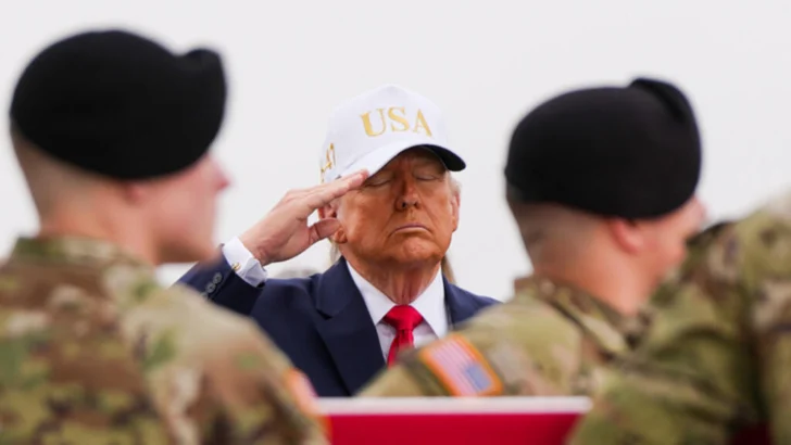 En medio del conflicto en Oriente Medio, Trump hace campaña en Kentucky y Ohio