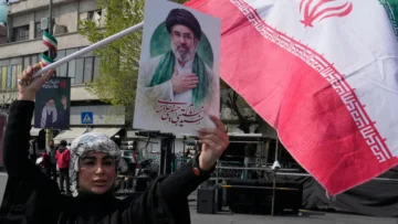 El líder supremo iraní, Mojtaba Jamenei, asegura que el enemigo ha sido derrotado El líder supremo iraní, Mojtaba Jamenei, asegura que el enemigo ha sido derrotado