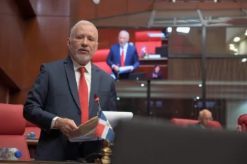 Senador Antonio Taveras vota en contra de eliminar artículos sobre candidaturas independientes