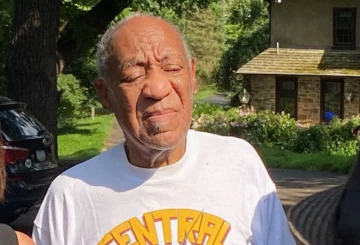 Jurado ordena a Bill Cosby a pagar casi 20 millones de dólares por abuso sexual en 1972