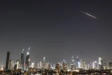 Ya son 12 días de ofensiva sobre Irán: Ormuz, el petróleo y una guerra sin fecha de fin