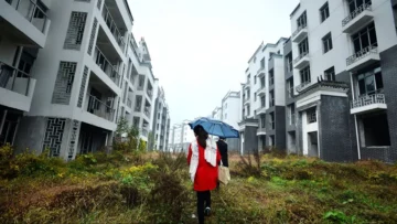 China prohíbe entierros de cenizas funerarias en apartamentos vacíos China prohíbe entierros de cenizas funerarias en apartamentos vacíos