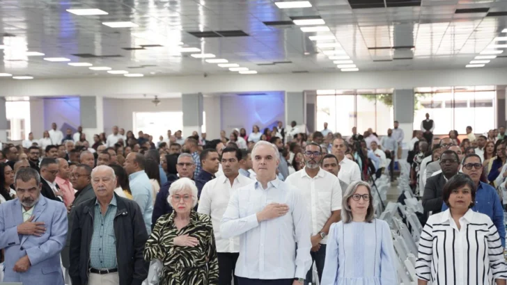 Educación capacita a personal sobre el nuevo Código Penal y Ley de Compras Educación capacita a personal sobre el nuevo Código Penal y Ley de Compras